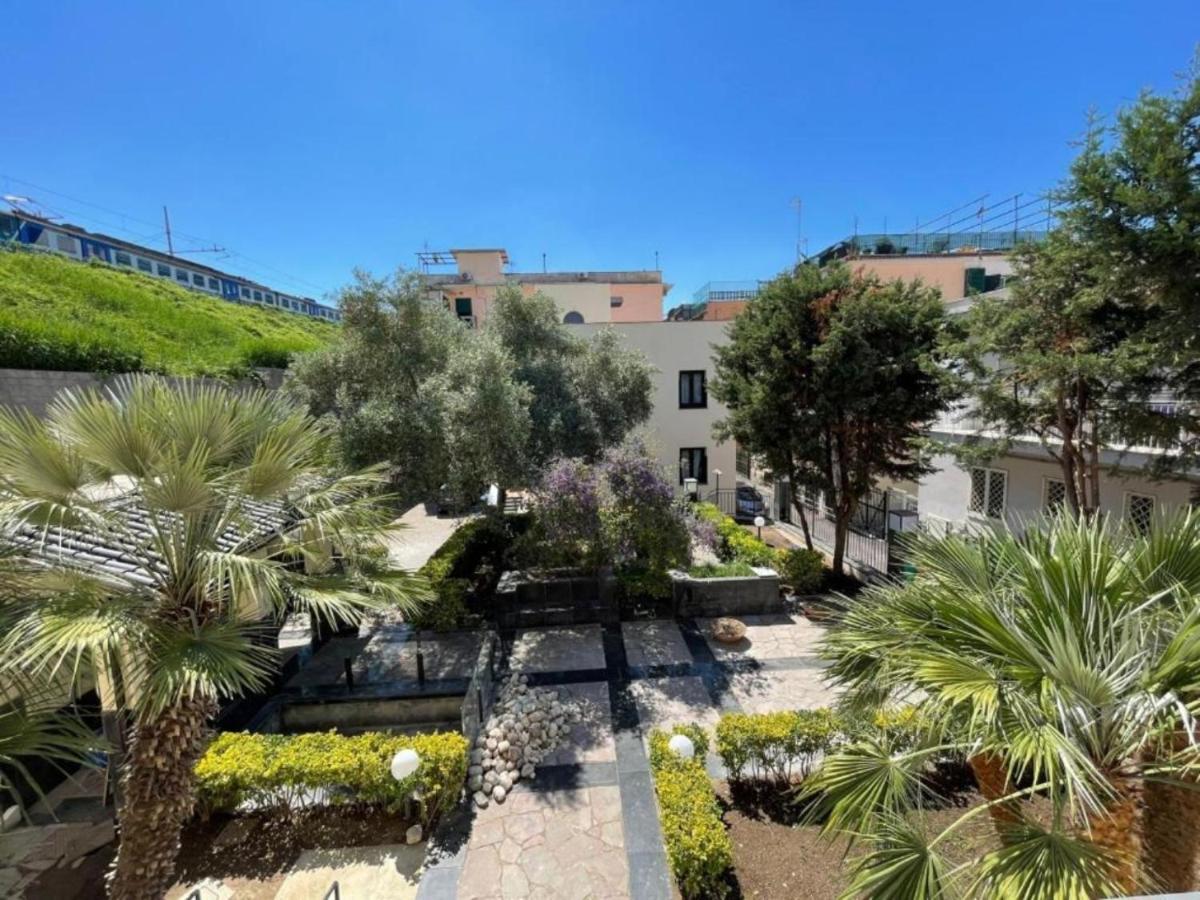 Boutique Hotel Palazzo Donna Iulia 포츠올리 외부 사진