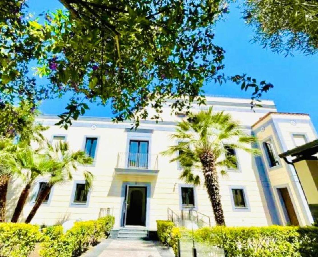 Boutique Hotel Palazzo Donna Iulia 포츠올리 외부 사진