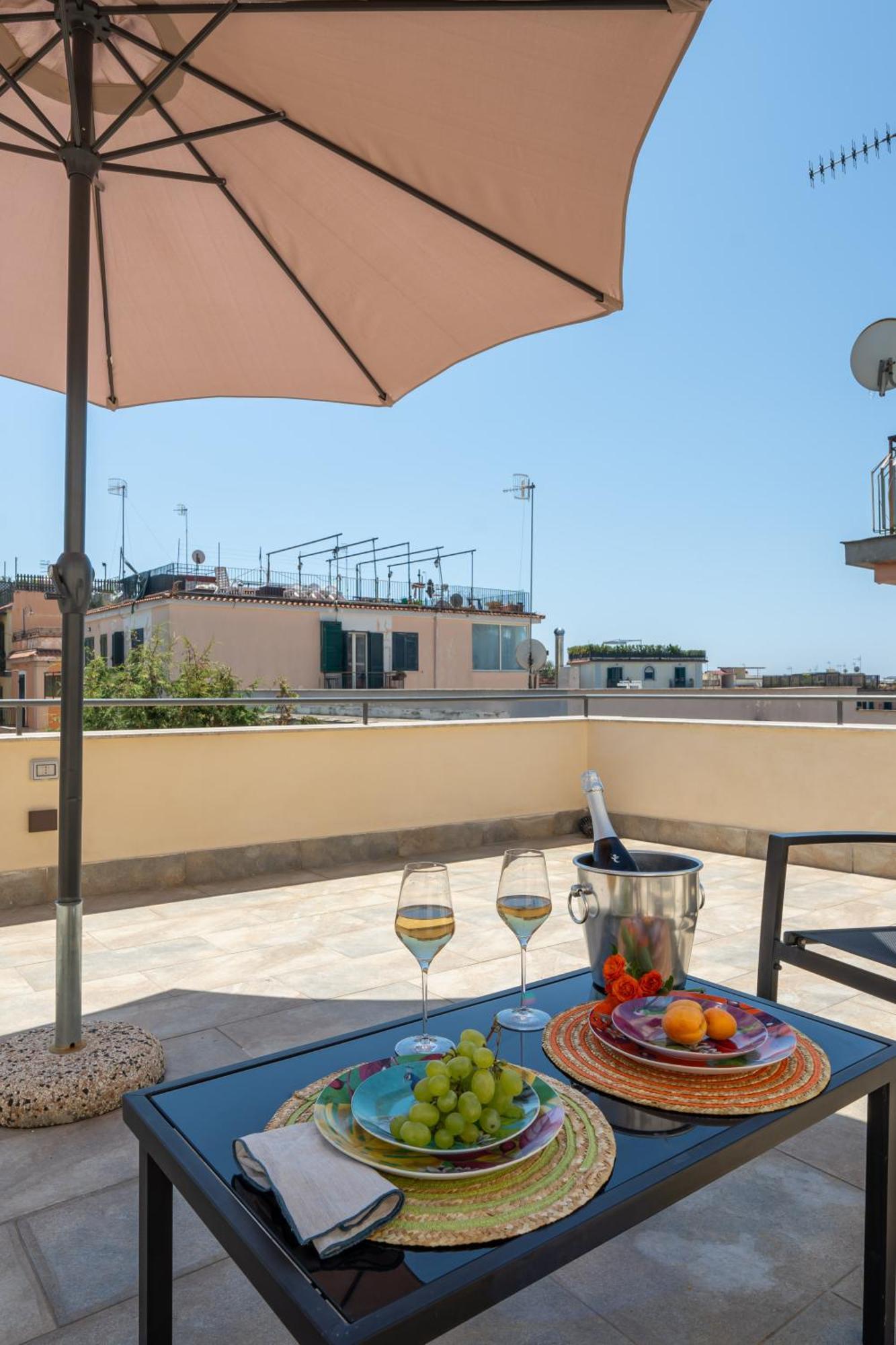 Boutique Hotel Palazzo Donna Iulia 포츠올리 외부 사진