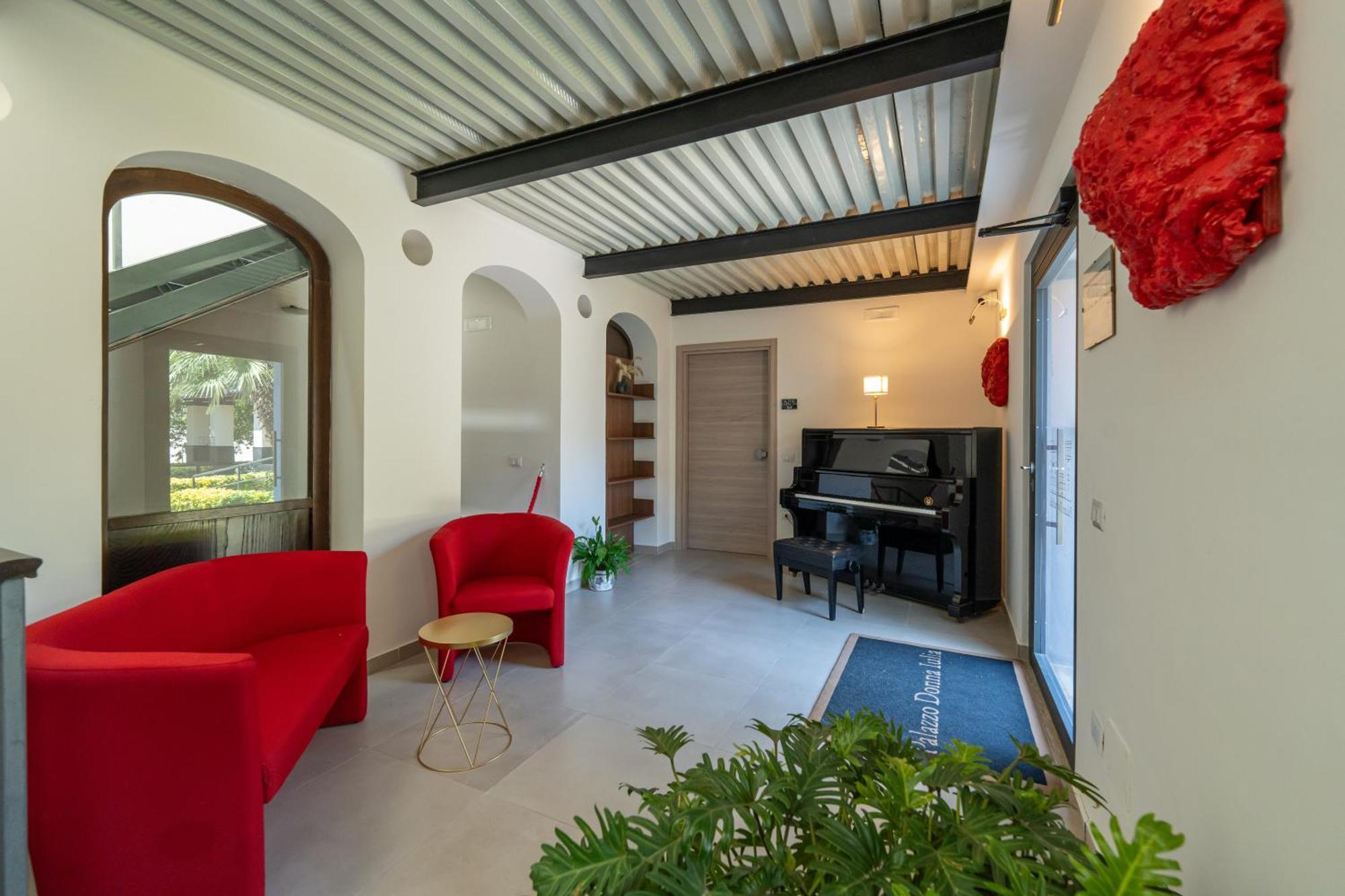 Boutique Hotel Palazzo Donna Iulia 포츠올리 외부 사진