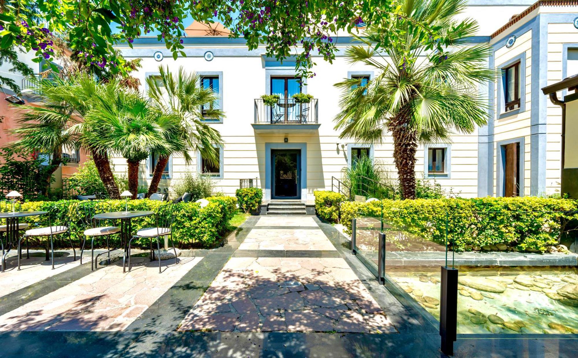 Boutique Hotel Palazzo Donna Iulia 포츠올리 외부 사진